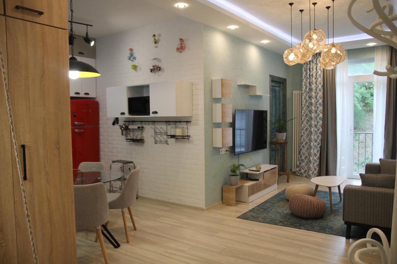 Cozy Apartment In Vake Tbilisi Eksteriør bilde