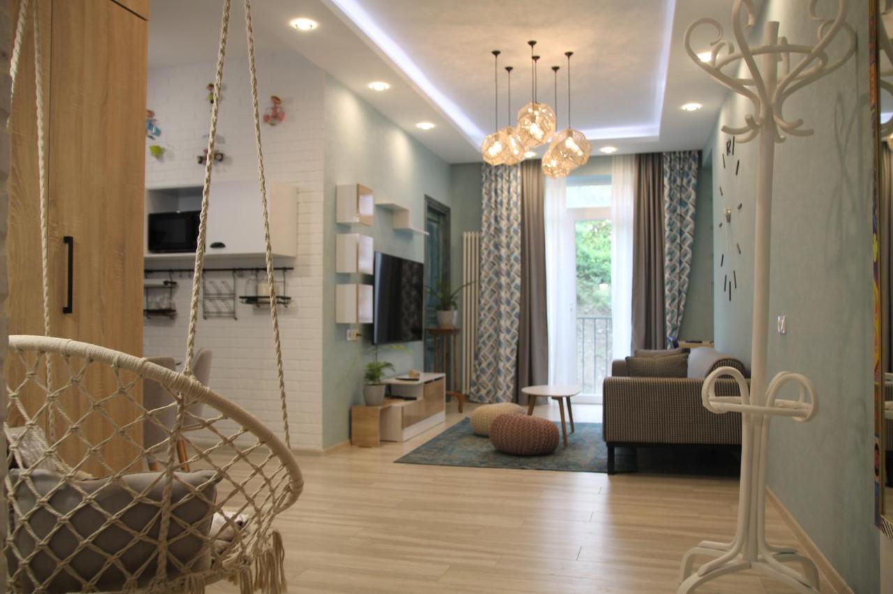 Cozy Apartment In Vake Tbilisi Eksteriør bilde